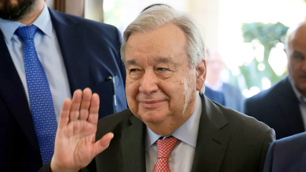 Le Hezbollah prêt à une «longue confrontation», Israël menace - Gallery. Antonio Guterres, qui s'exprimait de Beyrouth, a lancé un appel de fonds d'urgence à hauteur de 325 millions de dollars pour aider la population libanaise, maintenir et renforcer l'aide vitale au cours des trois prochains mois, notamment en "alimentation, eau propre, services de santé, éducation".