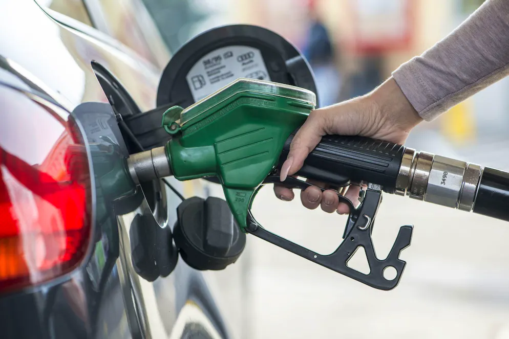 In Svizzera la benzina è più cara.