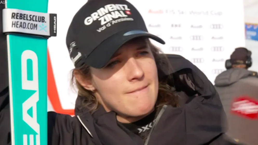 Camille Rast ist die Enttäuschung beim Interview mit SRF ins Gesicht geschrieben.
