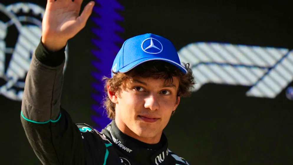 At the age of 19, he is the youngest driver to start a Formula 1 Grand Prix from grid position 1: Kimi Antonelli.