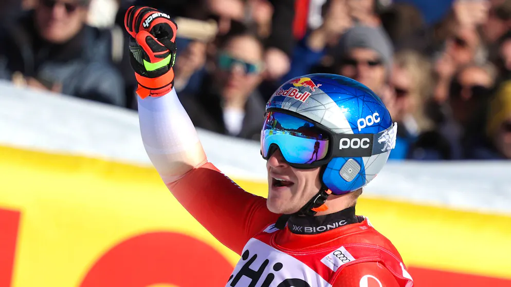 Marco Odermatt remporte le globe de cristal super-G.
