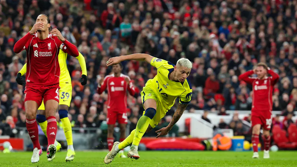 Richarlison sichert den Spurs einen Punkt.