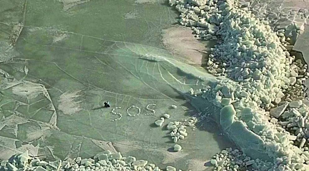 SOS on the ice: After their tent collapses into the ice, two campers struggle to save themselves and are rescued by helicopter five hours later.