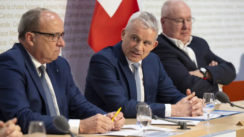 «Stellt die Schweiz auf Abstellgleis». Bundesrat geht frontal auf SVP-Initiative los – auch Wirtschaftsboss warnt