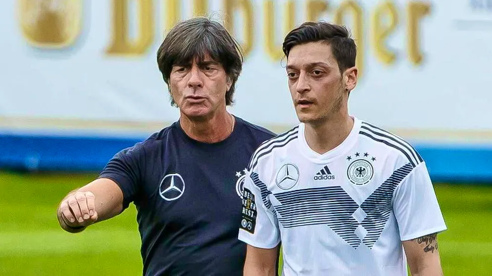 Joachim Löw brought Mesut Özil into the national team. (archive picture)