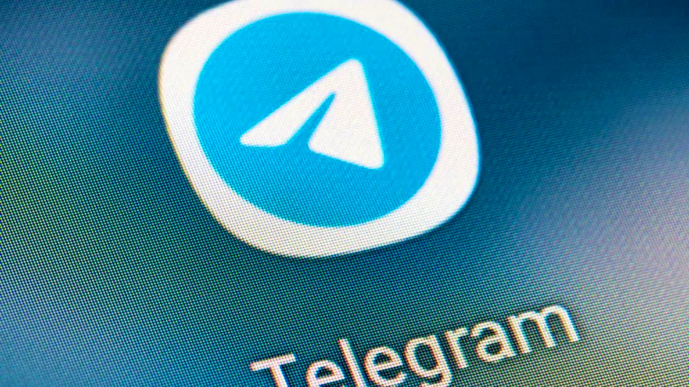 ARCHIVE - The icon of the Telegram app can be seen on the screen of a smartphone. (to dpa: "Is the complete blockade of Telegram beginning in Russia?") Photo: Fabian Sommer/dpa
