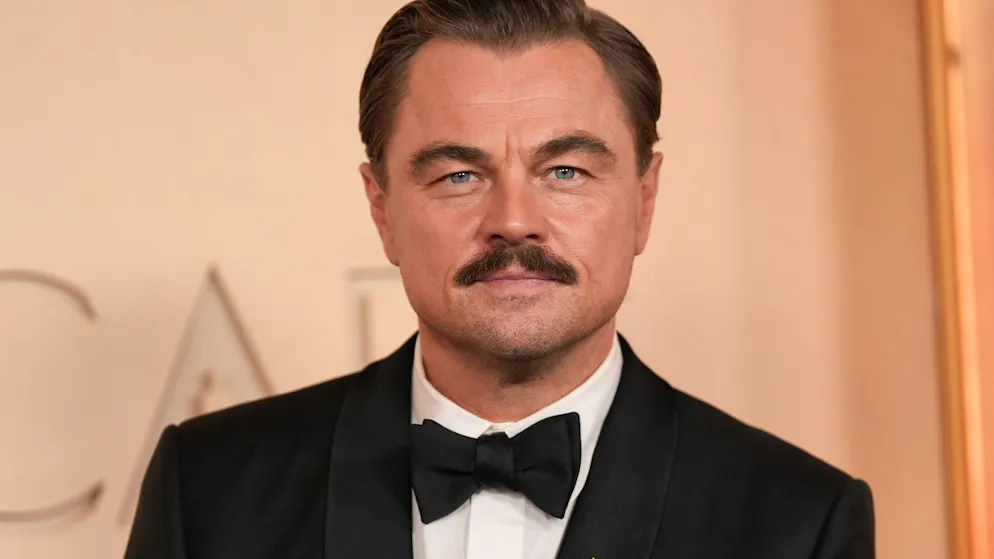 Fans marvel at their idol. Leonardo DiCaprio surprises with moustache - and once again becomes a meme