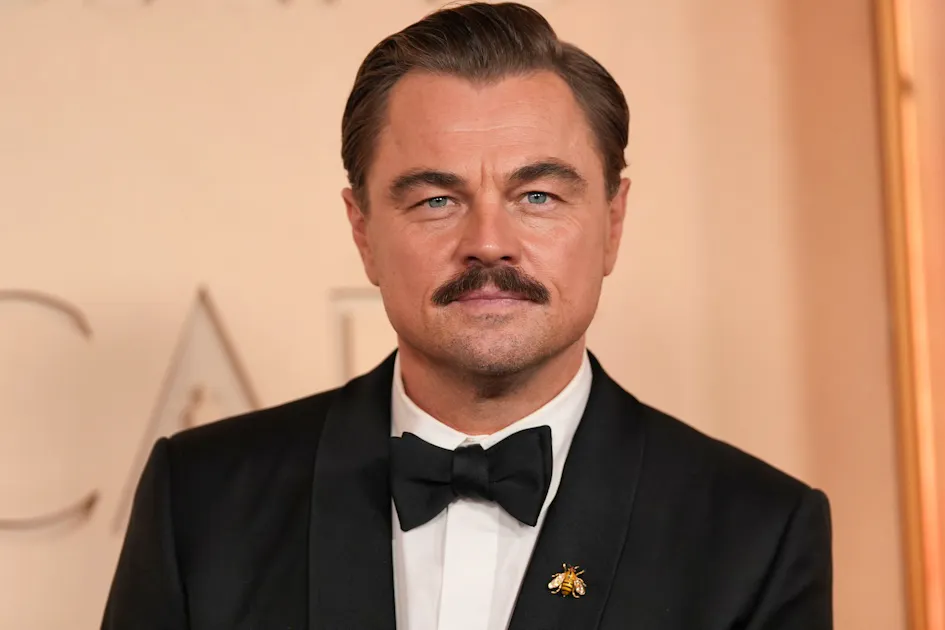 Leonardo DiCaprio surprises with a mustache - and becomes a meme once ...