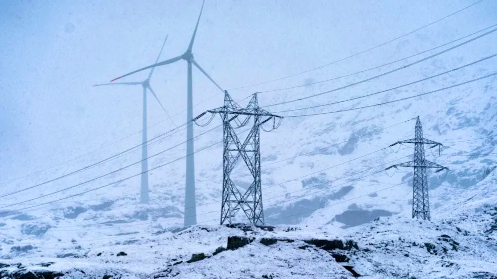 The wind farm on the Gotthard is to be extended by two turbines. (archive picture)