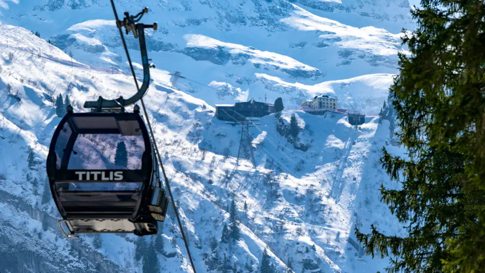 La chute d'une télécabine fait un mort au-dessus d'Engelberg (OW) - Gallery. L'accident mortel est survenu sur la remontée mécanique "Titlis Xpress" - des télécabines modernes à huit places - peu après la station intermédiaire Trübsee.
