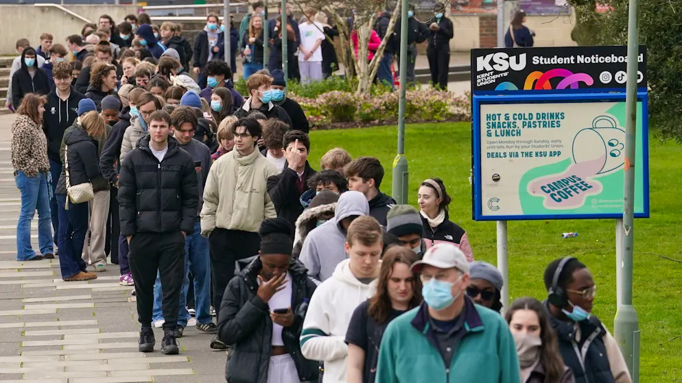 «C'est sans précédent». Angleterre: une épidémie de méningite sème la panique – Déjà deux morts
