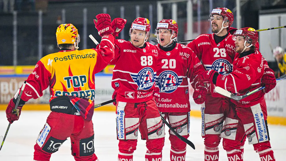 National League. Rapperswil envoie Berne en vacances et rejoint Fribourg en quarts