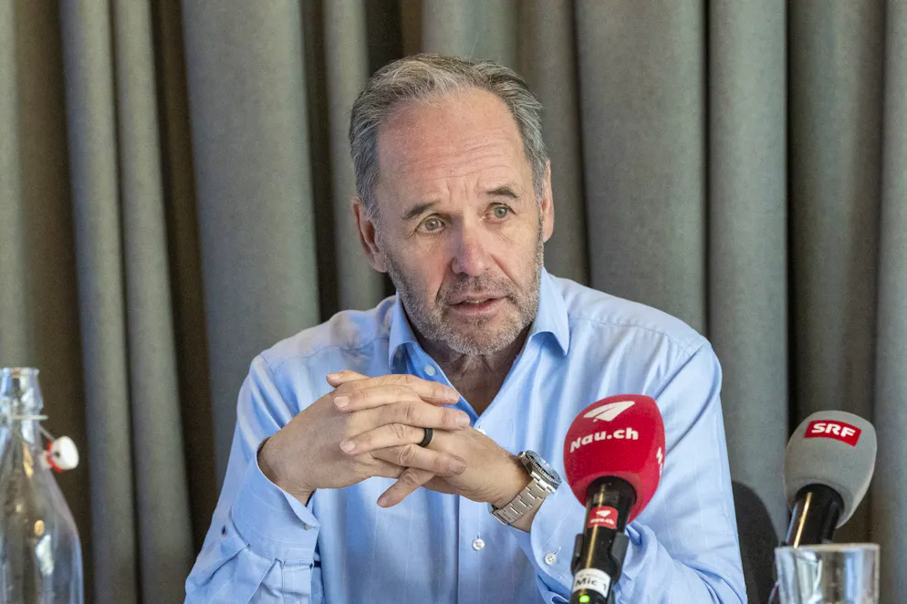 La chute d'une télécabine fait un mort au-dessus d'Engelberg (OW) - Gallery. Norbert Patt, PDG de la société Bergbahnen Engelberg-Trübsee-Titlis AG, lors d'une conférence de presse consacrée à l'accident d'une cabine du téléphérique Titlis Xpress survenu à Trübsee, le mercredi 18 mars 2026 à Engelberg. (KEYSTONE/Urs Flueeler)