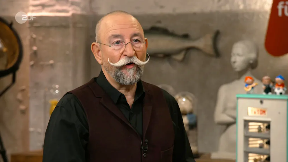 «Bares für Rares»-Moderator Horst Lichter war beim Anblick eines Schubladenschränkchen sofort sicher: «Das muss jedem gefallen.»