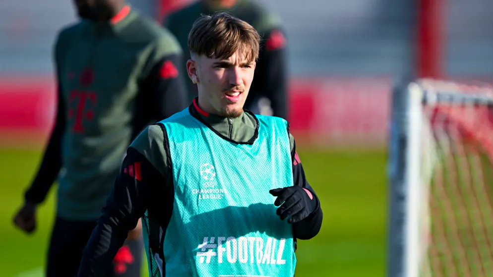 Lennart Karl (18) von Bayern München in Deutschland für das Länderspiel in Basel gegen die Schweiz aufgeboten.