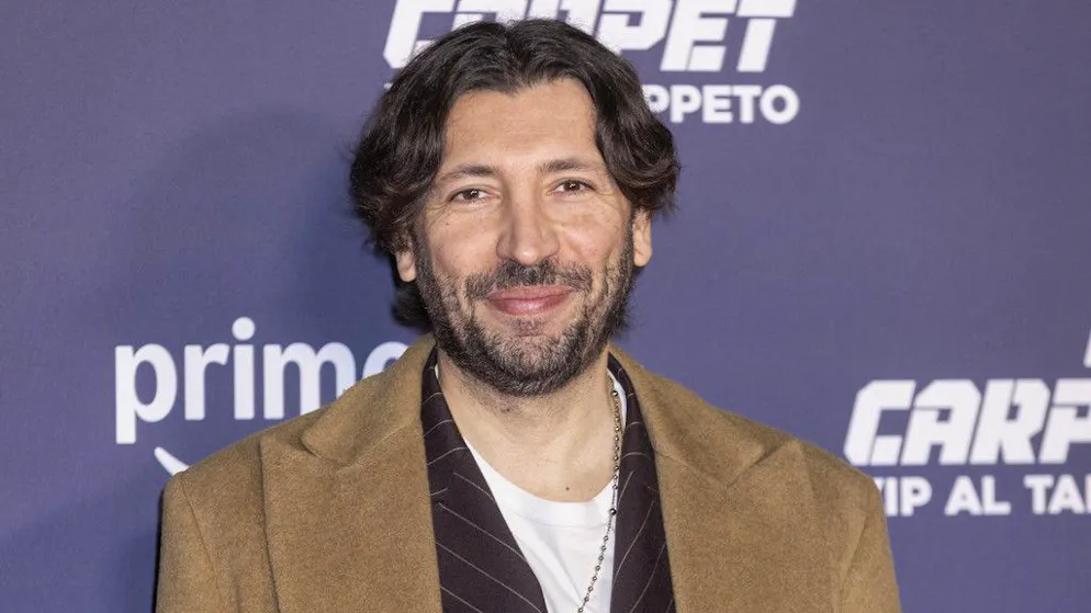 Il racconto di «Vanity Fair». Ecco chi è Herbert Ballerina, la spalla che ruba la scena a De Martino