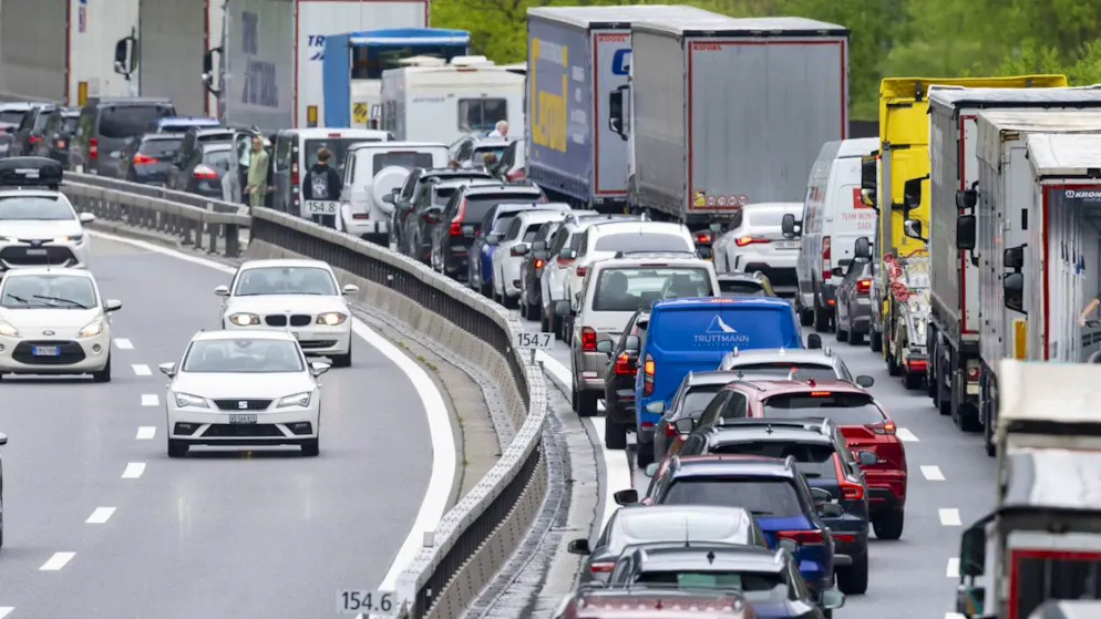 Des élus fédéraux représentant les cantons d'Uri et du Tessin, des deux côtés du tunnel du Gothard, demandent une taxe de transit à travers la Suisse (archives).