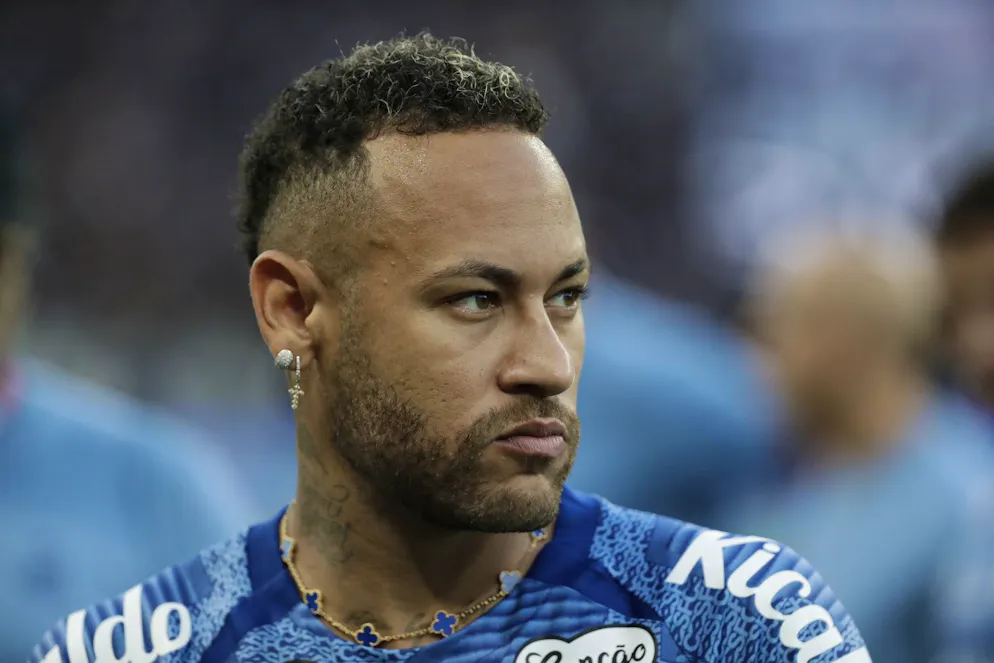  Neymar, oggi giocatore del Santos