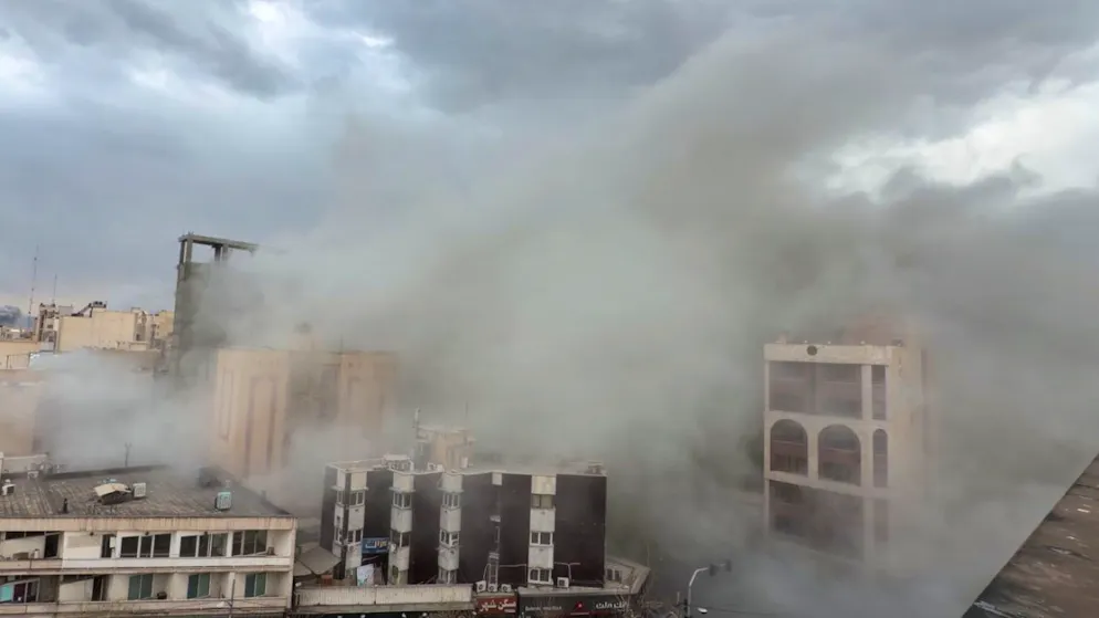  Eine Strasse voller Rauch nach einer Explosion in Teheran. 