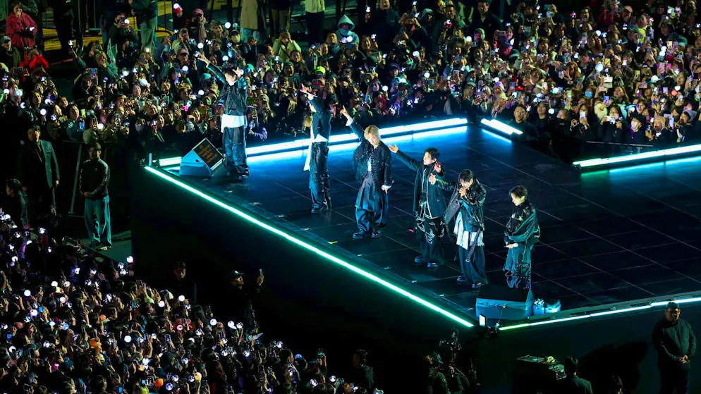 BTS back on stage - mega concert in Seoul - Gallery. The "Army" cheered the band. 