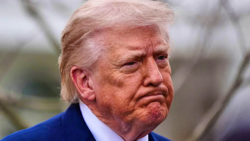dpatopbilder - US President Donald Trump talks to reporters. Photo: Alex Brandon/AP/dpa