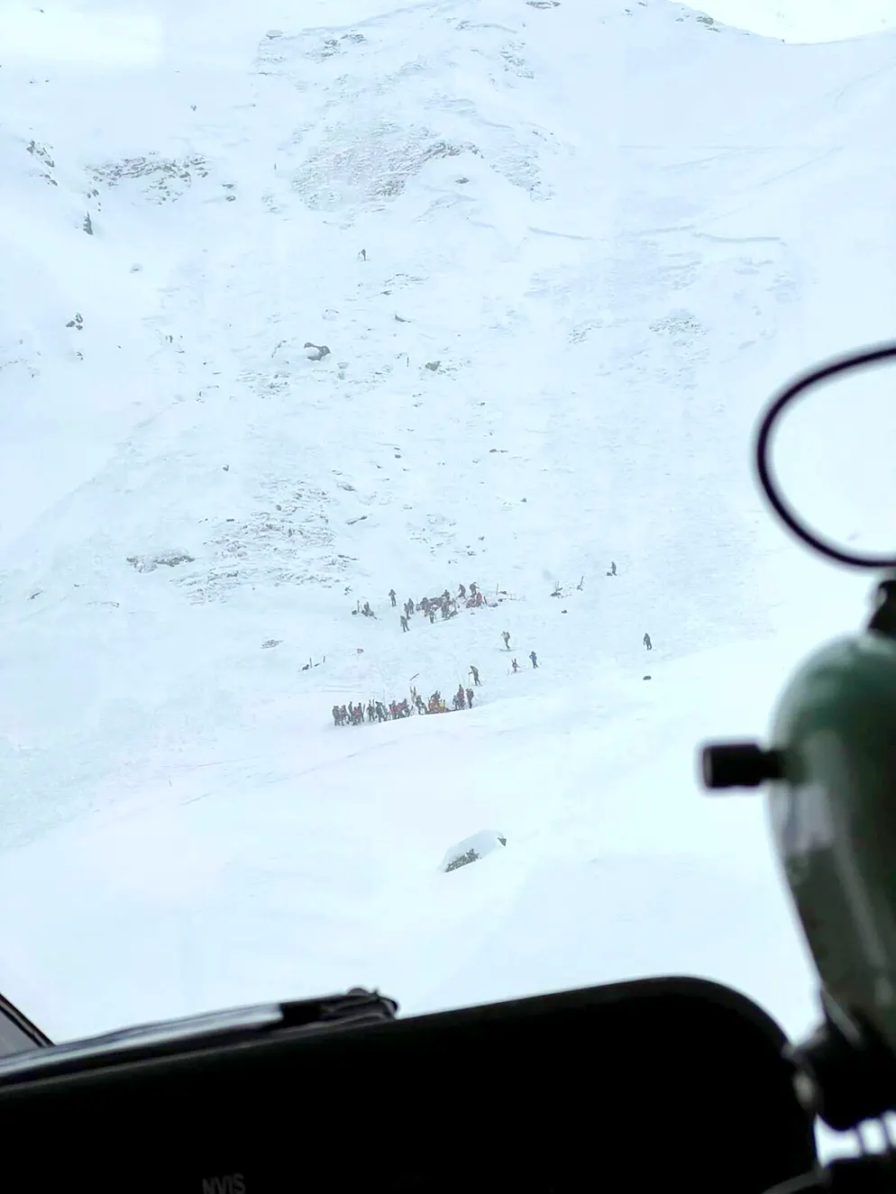 Lawine in Südtirol: Mehrere Skifahrer verschüttet - Gallery. Die Rettungsdienste sind im Grosseinsatz.