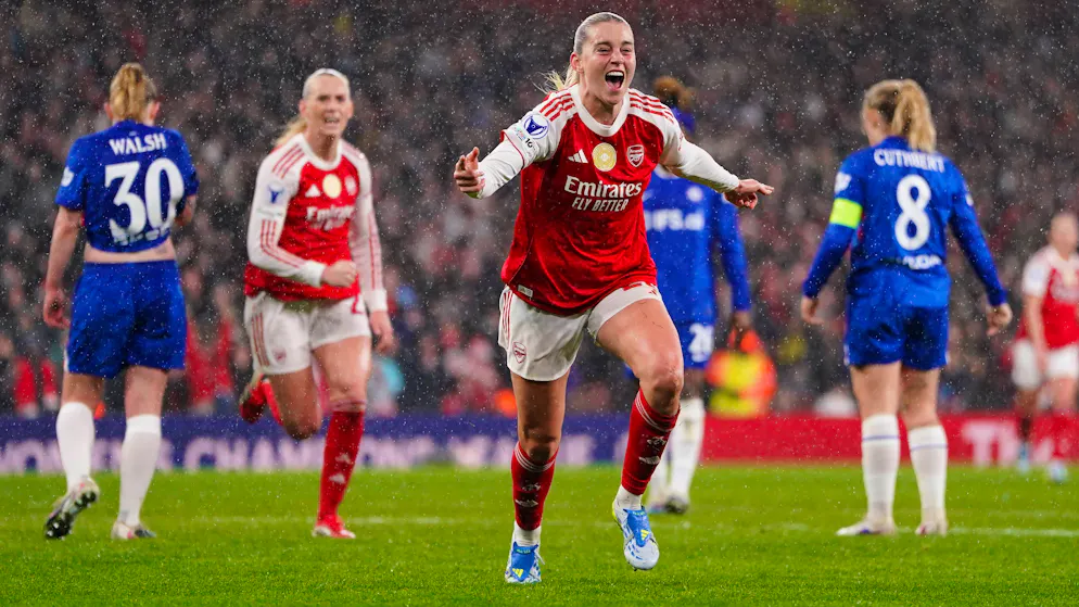 Champions League quarter-finals. Barça women dismantle Real ++ Wolfsburg shock Lyon ++ Bayern and Arsenal take the lead