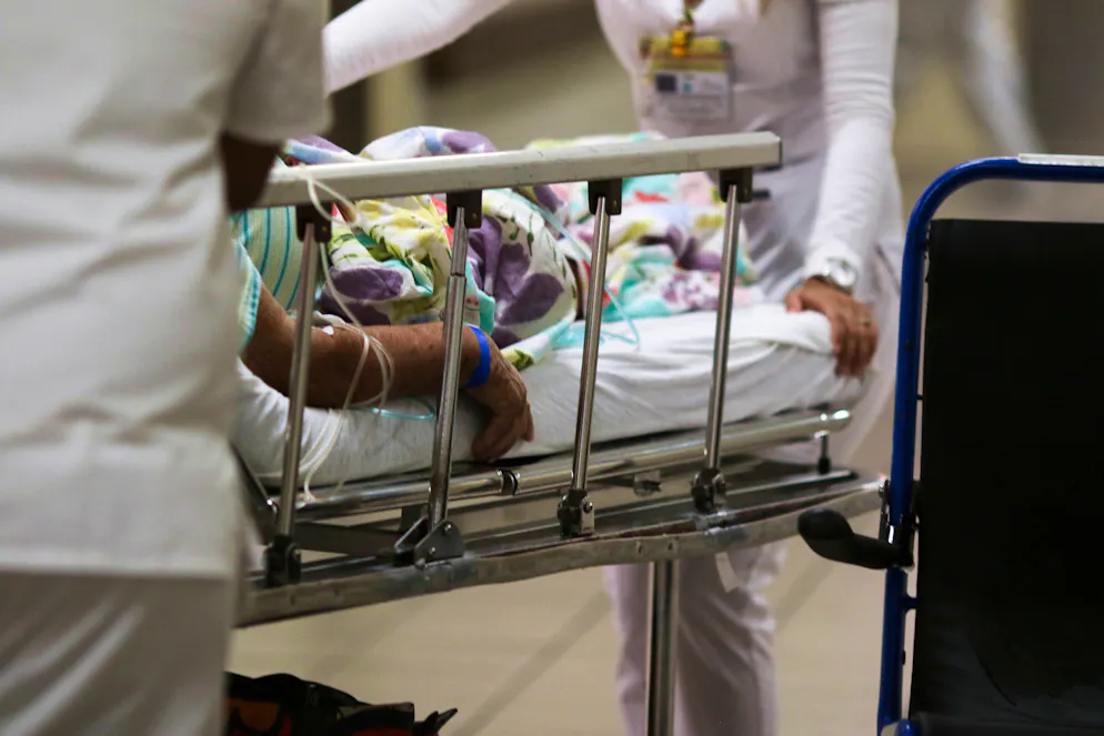 Una donna di 73 anni è finita in ospedale diverse volte con malesseri vari, innescando dei dubbi negli operatori sanitari.