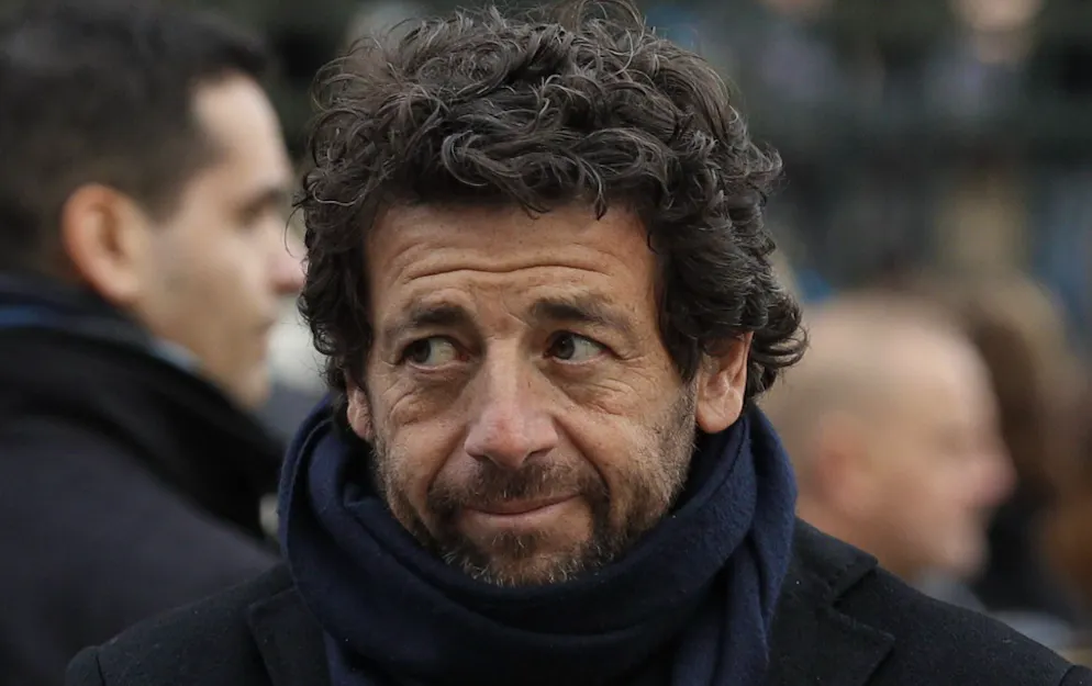 Sur le plan judiciaire, Patrick Bruel, 66 ans, fait déjà l'objet d'une enquête pour viol ouverte en France à Saint-Malo (ouest de la France), et est visé par une autre plainte, pour tentative de viol et agression sexuelle. Il récuse ces accusations.
