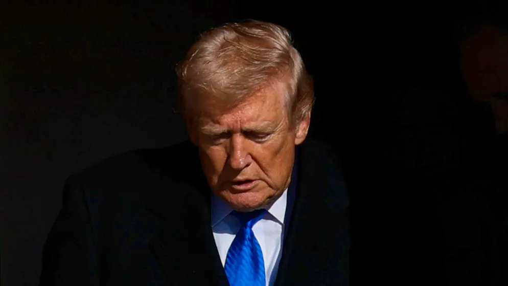 Donald Trump is currently struggling with falling approval ratings among US citizens.