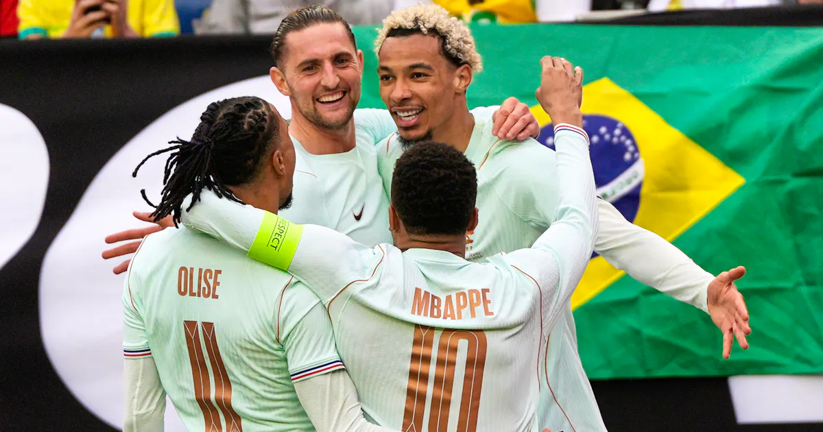 Football : Equipe de France : une attaque libérée et un visage radicalement modifié Football : Equipe de France : une attaque libérée et un visage radicalement modifié