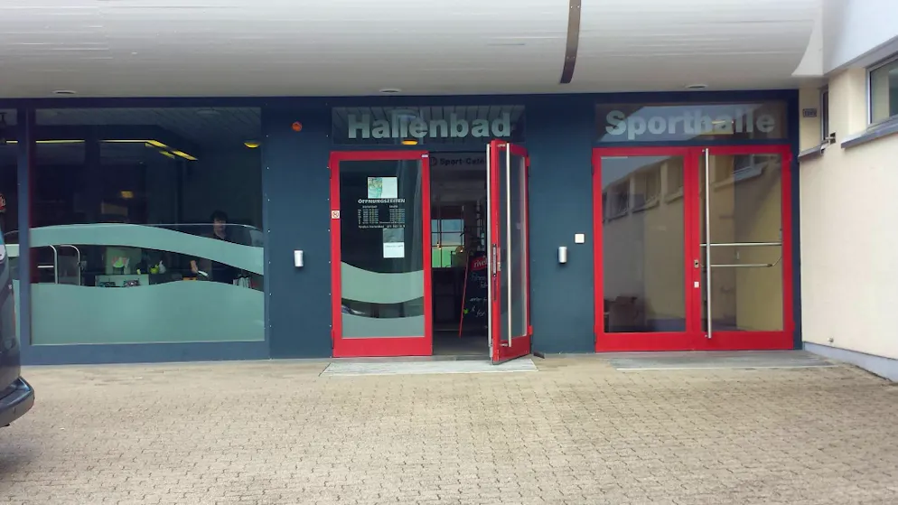 Toggenburg authorities quarrel. Indoor swimming pool dispute escalates - municipality threatens neighbors with consequences