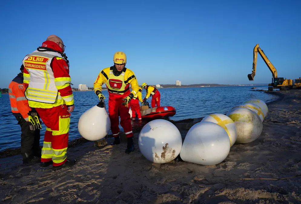 Am Timmendorfer Strand wird aufgeräumt