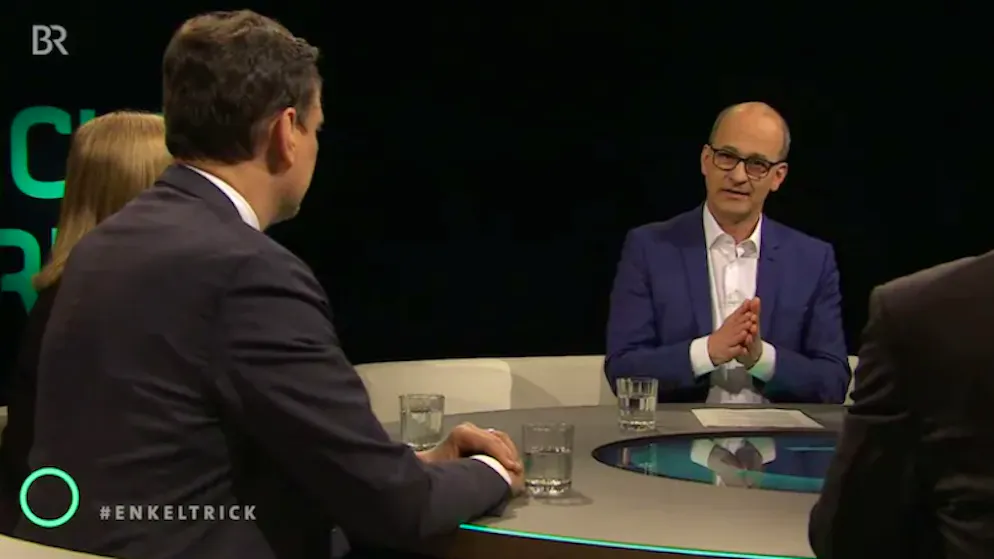 During talk show. TV station wants to explain AI - and falls for a fake
