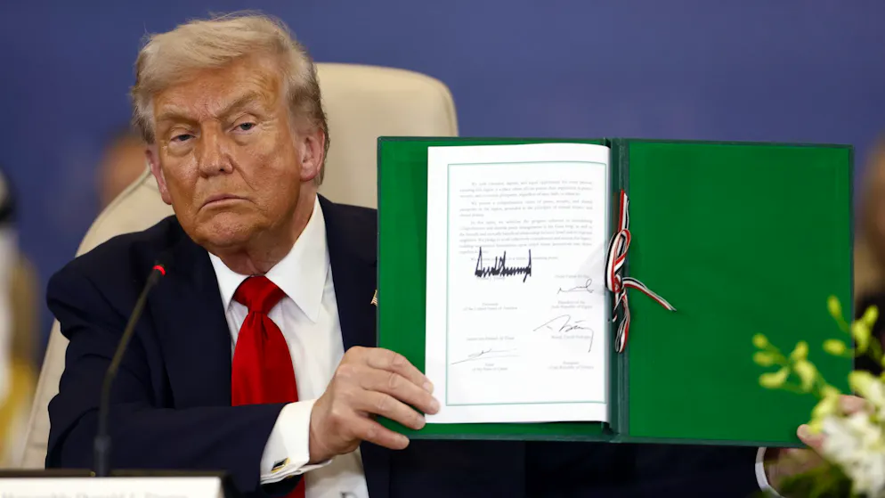 Die Unterschrift von US-Präsident Donald Trump prangt demnächst auch auf dem Greenback. (Archivbild)