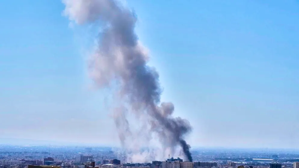 ARCHIVE - A cloud of smoke rises after an explosion in Tehran. Photo: Vahid Salemi/AP/dpa/Symbolic image