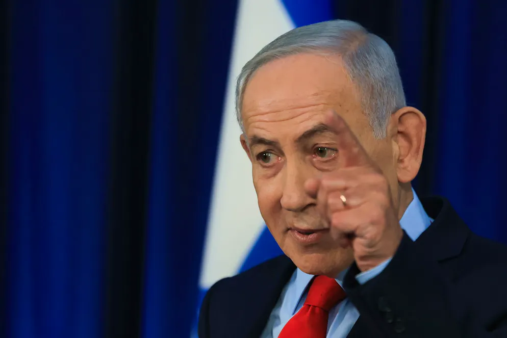 «Au Liban, j'ai ordonné à l'instant d'étendre davantage la zone de sécurité existante afin de neutraliser définitivement la menace d'invasion et d'éloigner de la frontière les tirs de missiles antichars», a déclaré M. Netanyahu. 