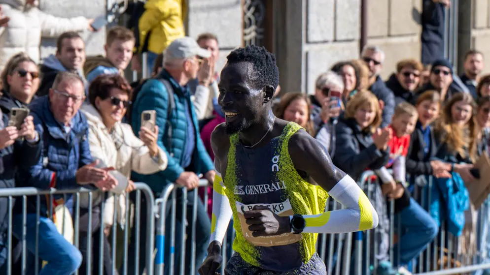 Dominic Lobalu, hier beim Murtenlauf im vergangenen Herbst, ist nicht nur auf der Bahn, sondern auch auf der Strasse schnell unterwegs