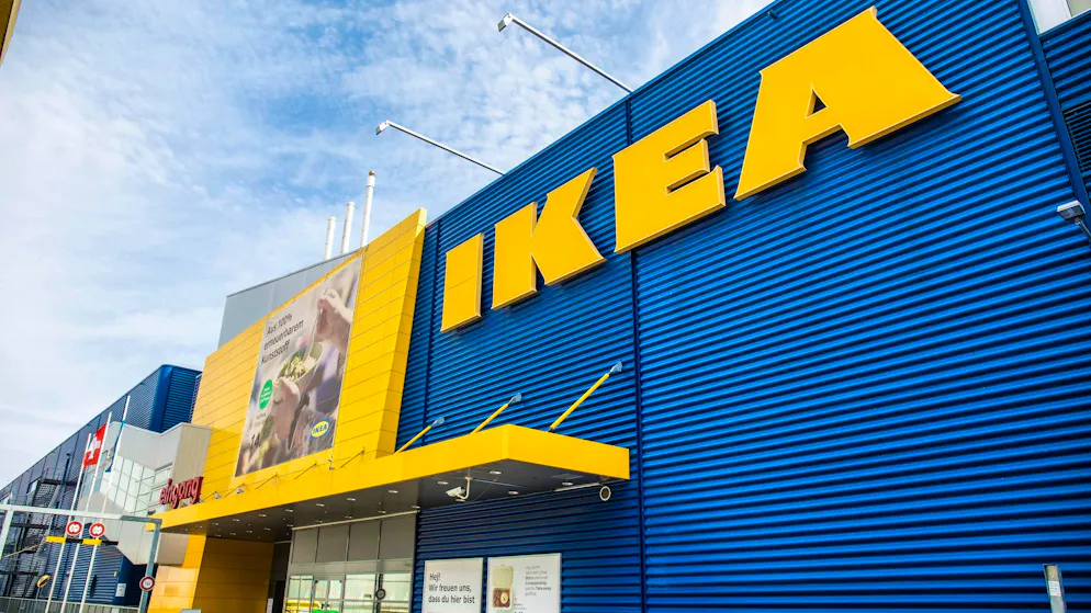 Il vecchio trucco dell'etichetta. Due fratelli imbrogliano Ikea e la pagano molto cara. Ecco perché non conviene provarci