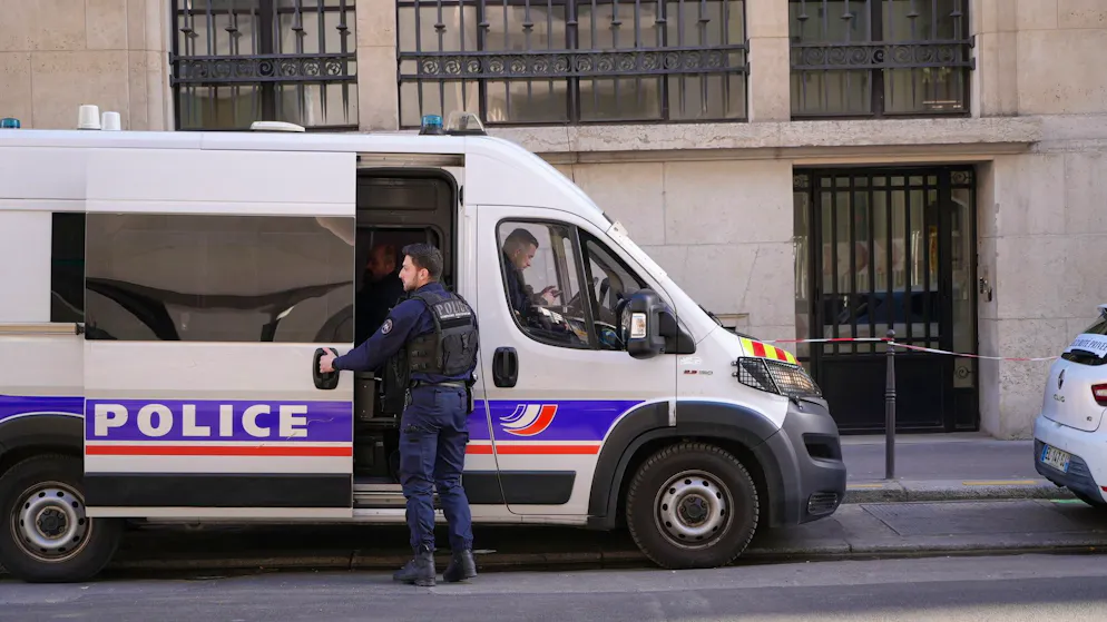 Un mineur déjà arrêté. Attentat déjoué à Paris: deux nouvelles interpellations