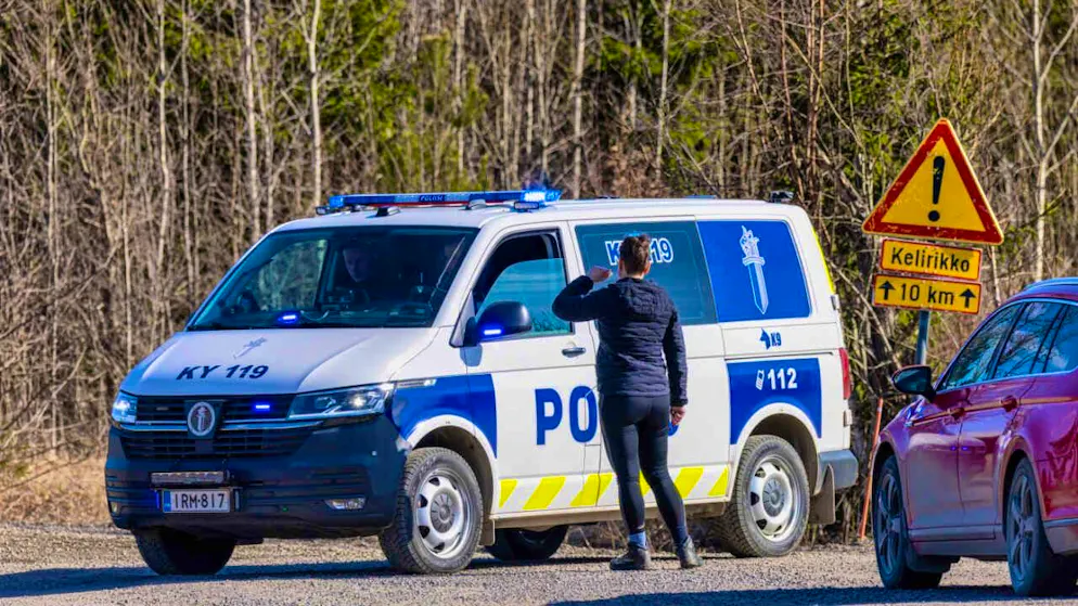 A police car blocks a road after two unidentified drones entered Finnish territory and landed. Photo: Sasu Järnstedt/Lehtikuva/AP/dpa