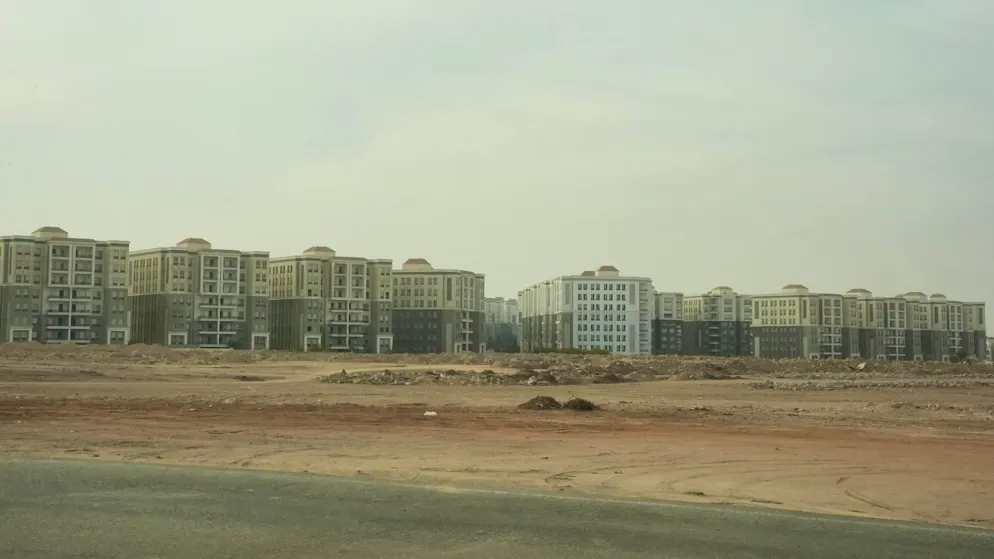 New Capital City_Picture gallery 1. Almost finished, but empty: entire apartment blocks are ready - but many apartments are still unoccupied. The city is waiting for its residents.