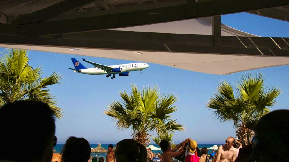 Cyprus launches an aid package, Greece relies on experience: how the two countries are trying to cushion the impact of the Iran war on holidaymakers and employees. (symbolic image)