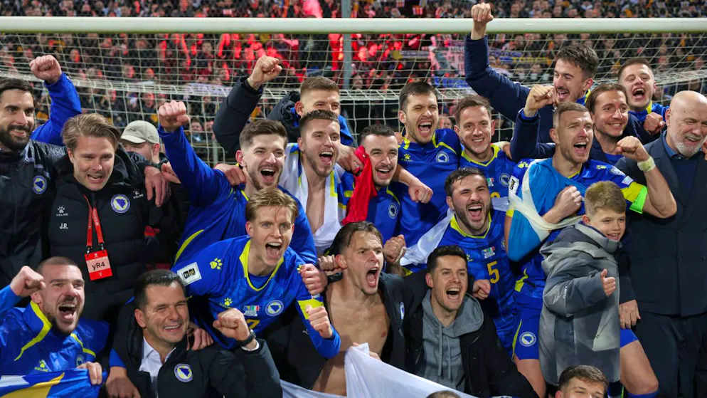 Italien verliert nach Penaltyschiessen und verpasst die WM erneut - Gallery. Bosnien-Herzegowina feiert den Coup in Zenica.