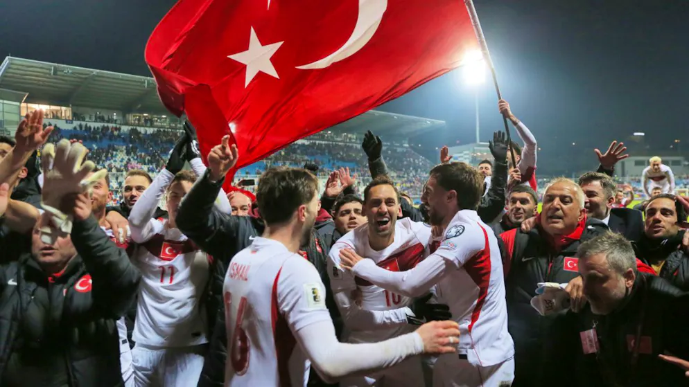 Italien verliert nach Penaltyschiessen und verpasst die WM erneut - Gallery. Für die Türken ist es erst die dritte WM-Teilnahme.