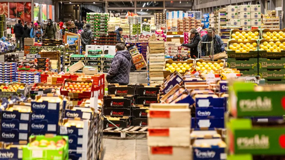 La France devrait connaître "un net regain d'inflation", qui "franchirait les 2% au cours du printemps", selon l'Insee. (archive)