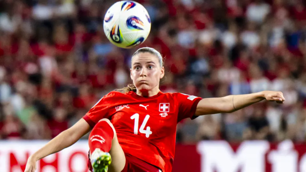 Smilla Vallotto feiert mit Wolfsburg einen Erfolg