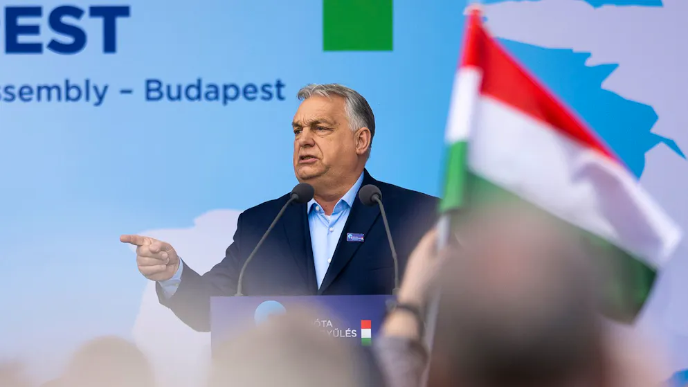 Bei der ungarischen Parlamentswahl am 12. April wurde die Regierung Orban abgewählt, bleibt aber voraussichtlich noch bis mindestens Anfang Mai im Amt.