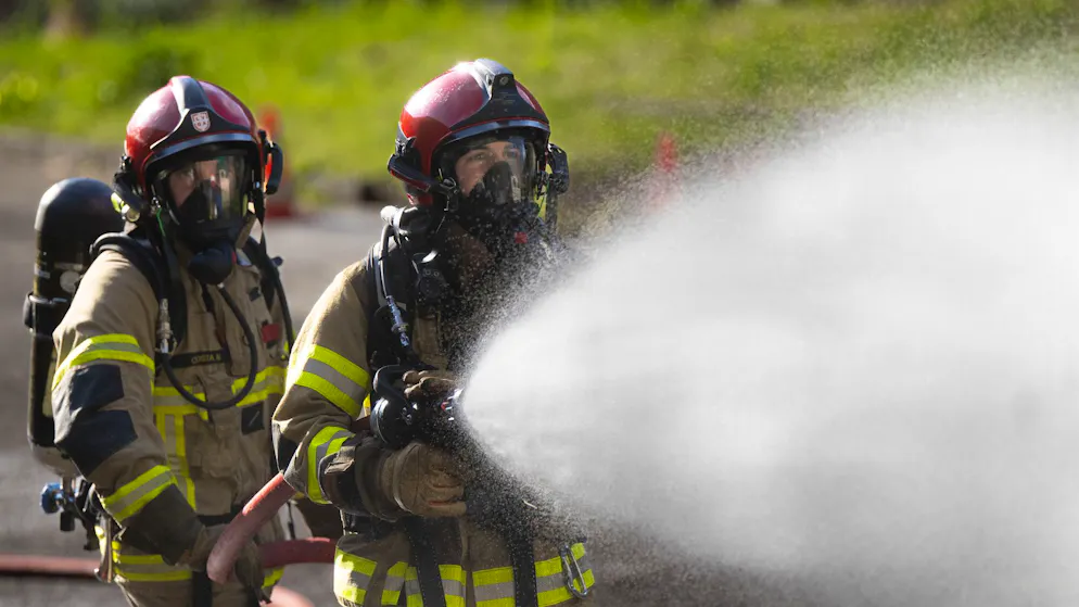 Importanti novità. Il giovane arrestato per gli incendi a Caslano e Ponte Tresa è un pompiere volontario