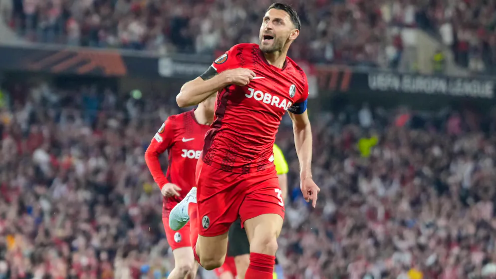 Manzambi with an assist. Freiburg clearly beats Celta Vigo